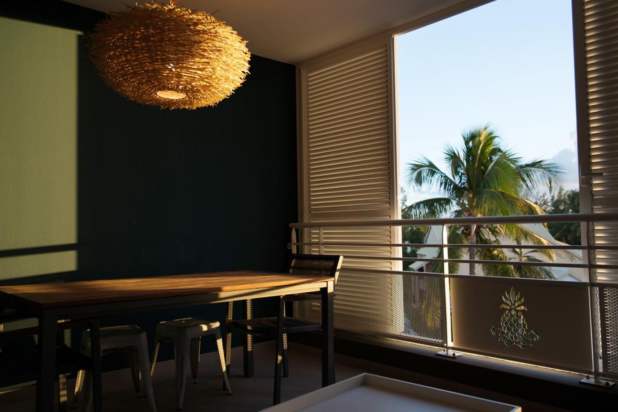 Escale Tropicale, Appart Vue Mer A 2 Min Du Lagon Appartement Saint-Gilles-les-Bains Buitenkant foto